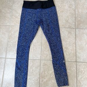Blue Lulu Lemon 3/4 length Leggings